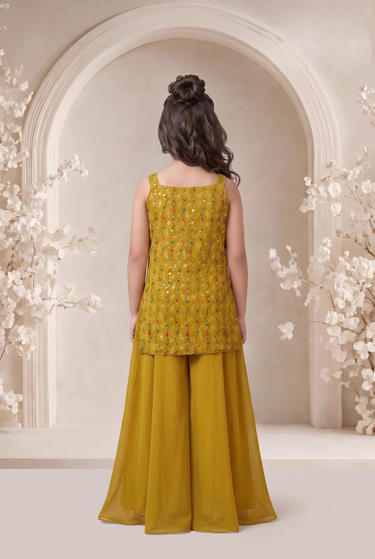 Girls Ethnic Motifs Embroidered Regular Thread Work Kurta with Sharara