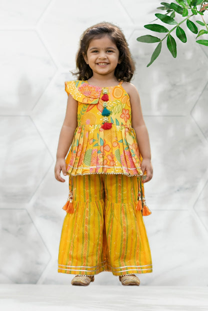 Girls Floral Printed Regular Gotta Patti Pure Cotton Kurta with Sharara