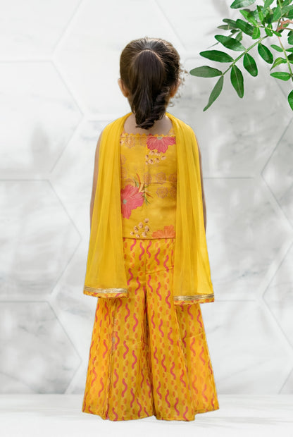 Girls Floral Embroidered Panelled Beads and Stones Pure Cotton Kurta with Sharara & With Dupatta